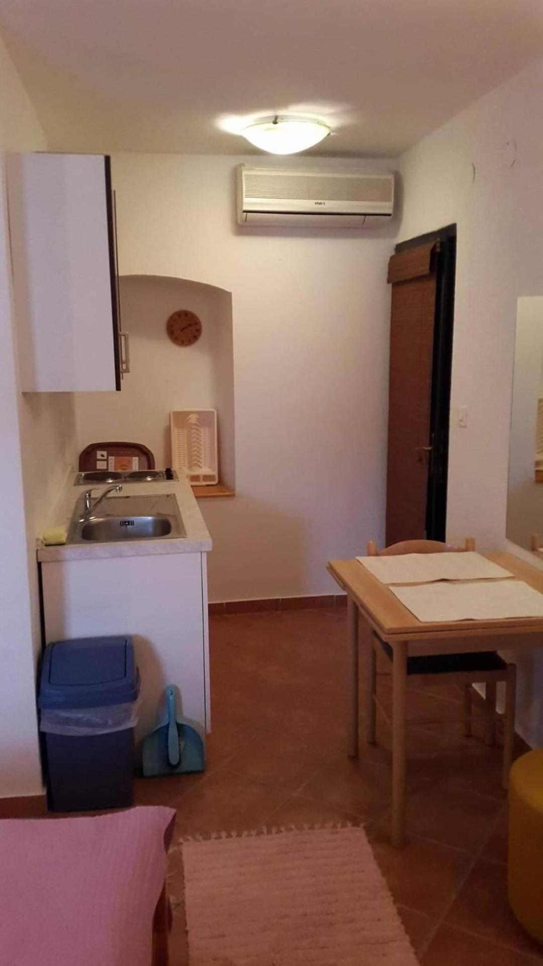 Apartmani Linda Vodice Kültér fotó