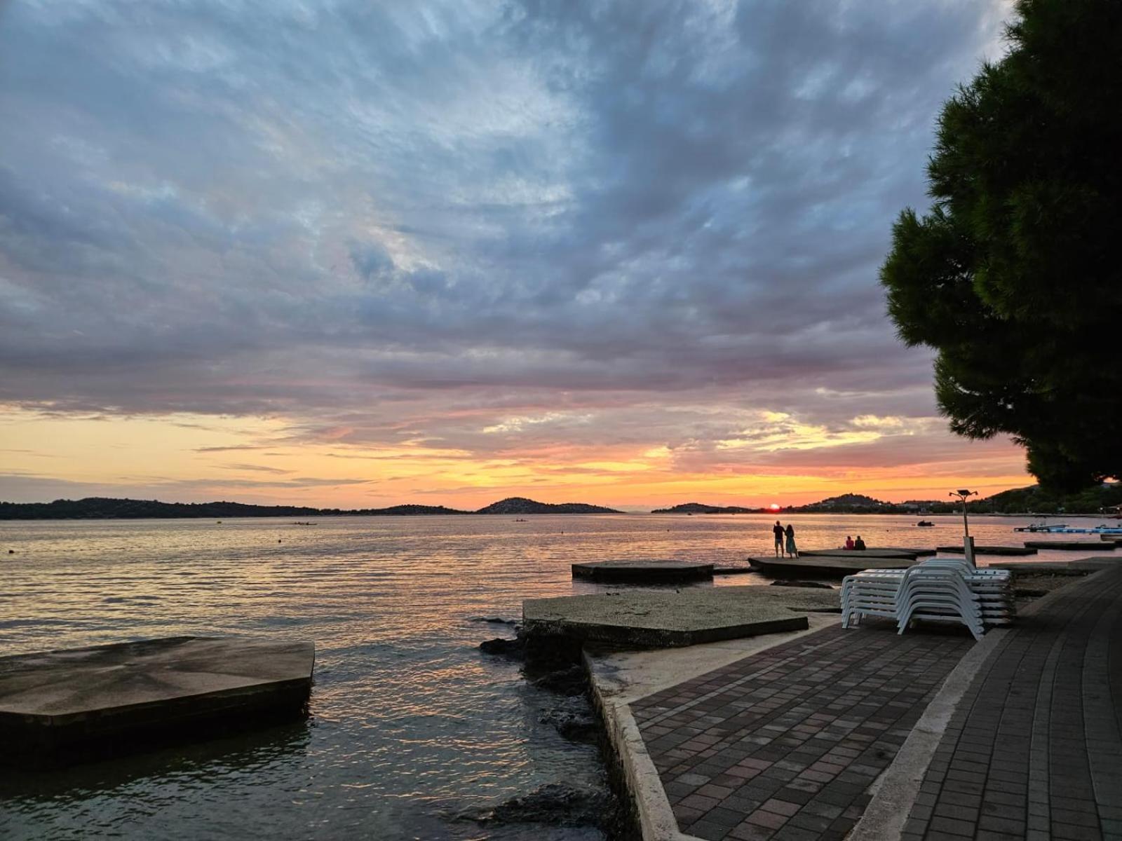 Apartmani Linda Vodice Kültér fotó