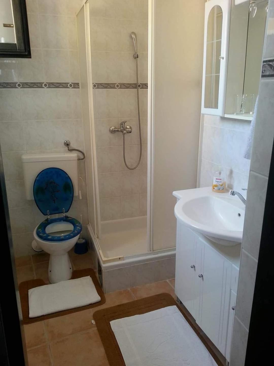 Apartmani Linda Vodice Kültér fotó