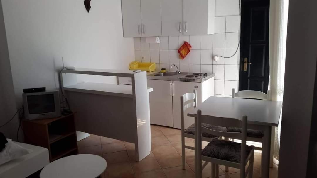 Apartmani Linda Vodice Kültér fotó
